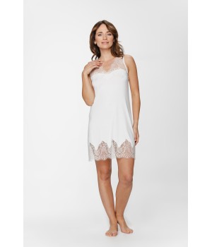 Nuisette micromodal blanco con encaje en sisas y dobladillo